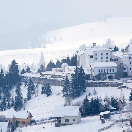 Hotel Castel Dracula Piatra Fantanele Εξωτερικό φωτογραφία