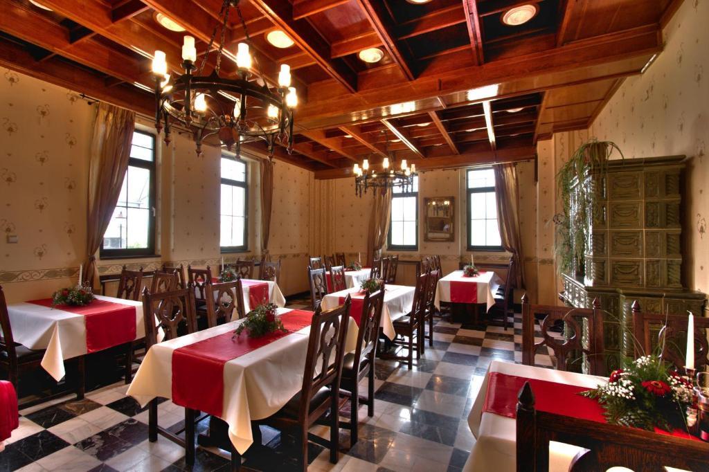 Hotel Castel Dracula Piatra Fantanele Εξωτερικό φωτογραφία