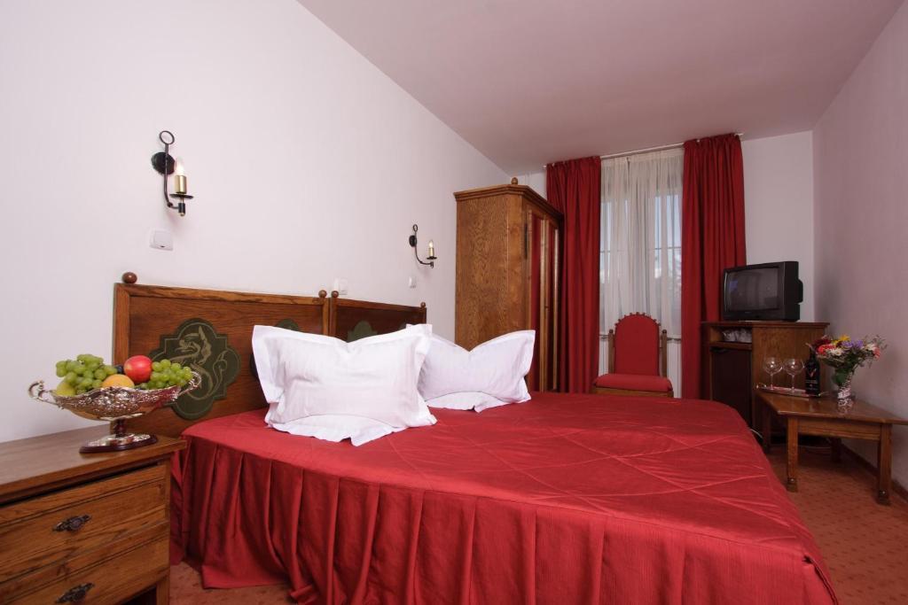 Hotel Castel Dracula Piatra Fantanele Δωμάτιο φωτογραφία