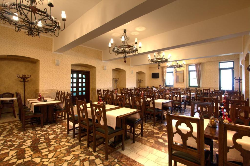 Hotel Castel Dracula Piatra Fantanele Εξωτερικό φωτογραφία